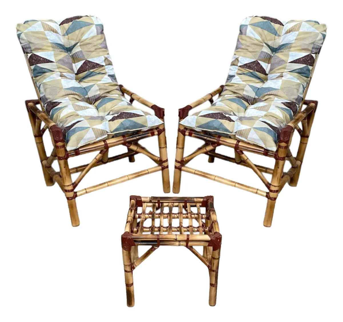 KIT 1 Namoradeira, 2 Cadeiras Completo Triangular + Brinde Exclusivo